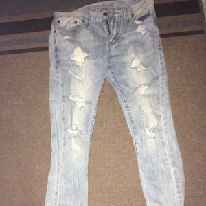 American Eagle distressed ripped jeans